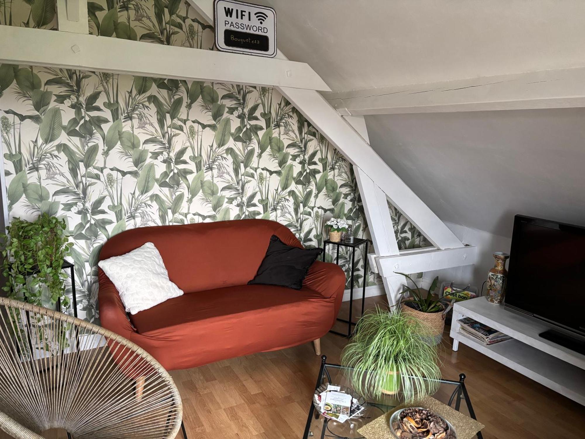 Une Ambiance Cosy Avec Jardin Privatif Nassandres Exterior foto
