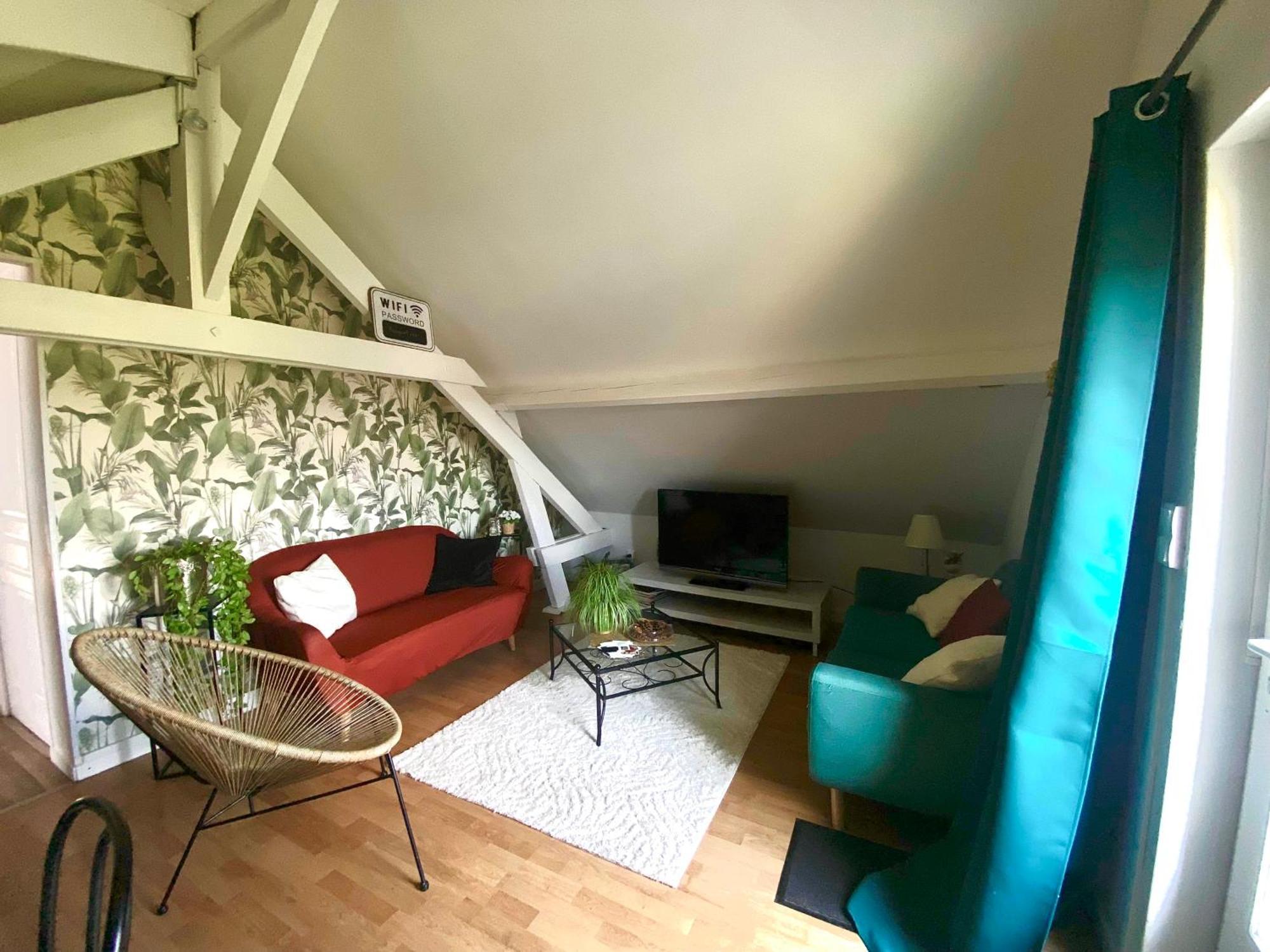 Une Ambiance Cosy Avec Jardin Privatif Nassandres Exterior foto